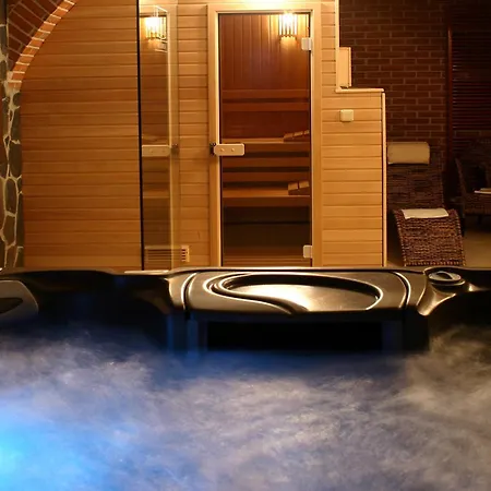 Ξενοδοχείο Wellness Gondola 4*