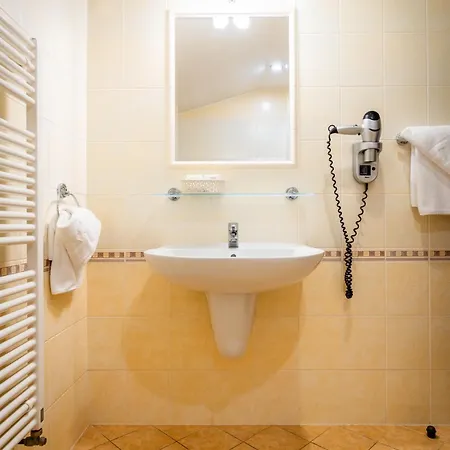 Hotell Wellness Gondola Plzeň