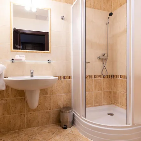Hotell Wellness Gondola 4*