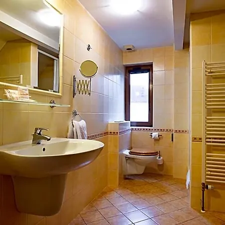 Wellness Gondola 4* Plzeň