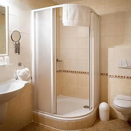 Wellness Gondola 4* Plzeň