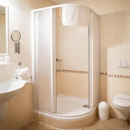 Wellness Gondola Ξενοδοχείο 4*