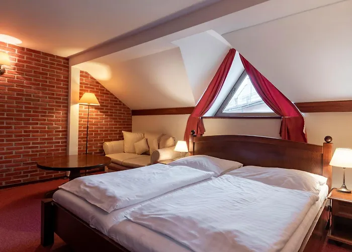 ホテル Wellness Gondola プルゼニ